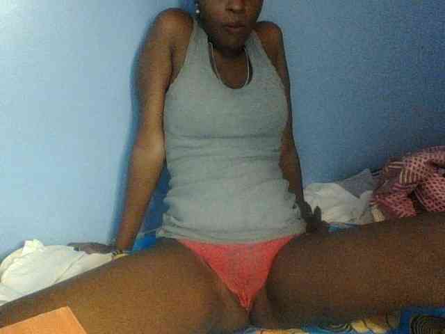 Curvypetite webcam