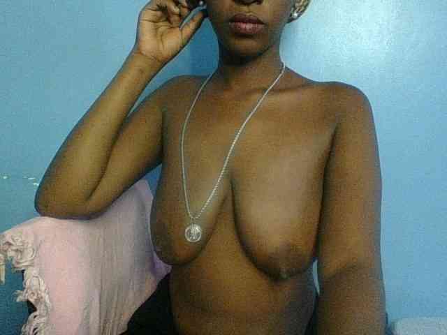 Curvypetite webcam