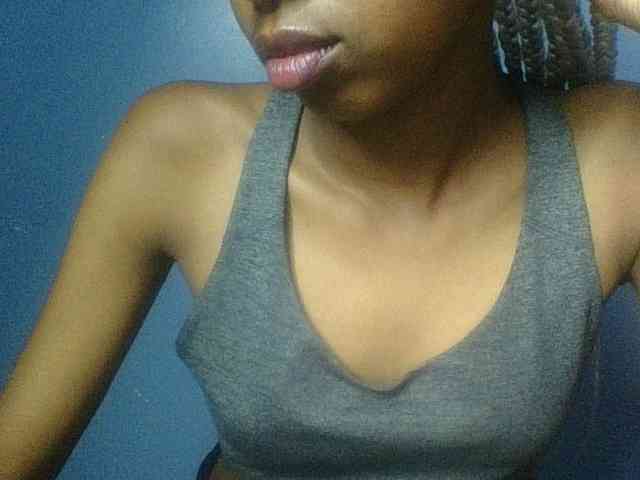 Curvypetite webcam