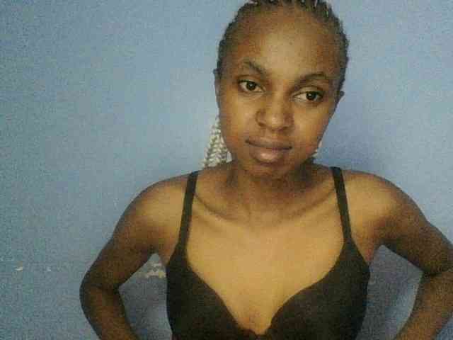 Curvypetite webcam