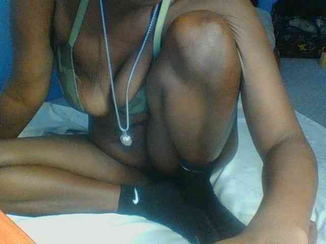 Curvypetite webcam