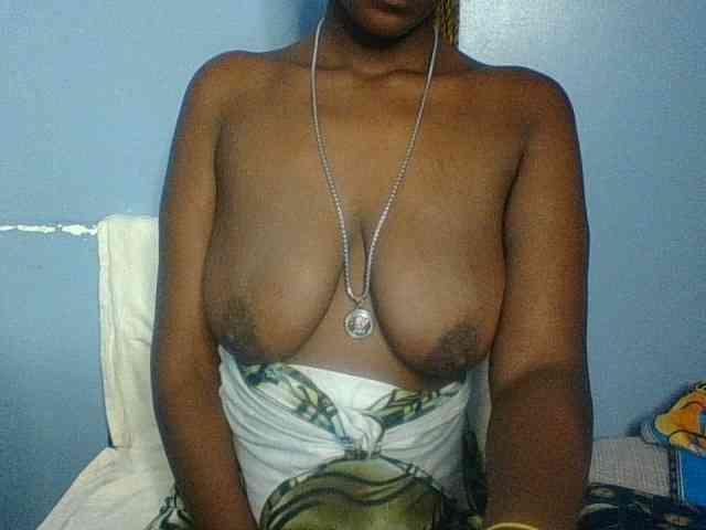 Curvypetite webcam