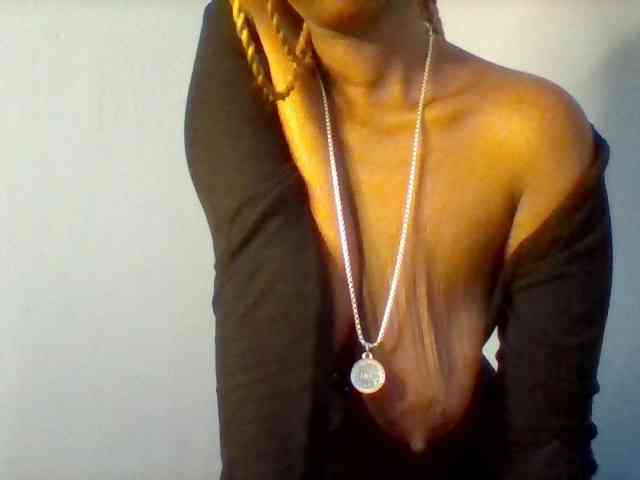 Curvypetite webcam