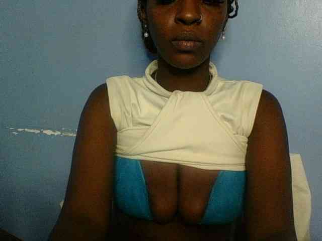 Curvypetite webcam