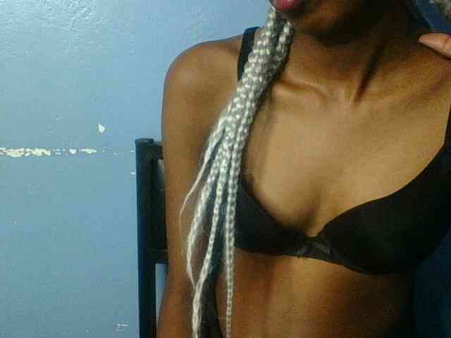 Curvypetite webcam