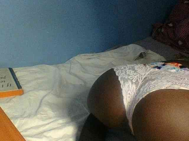 Curvypetite webcam