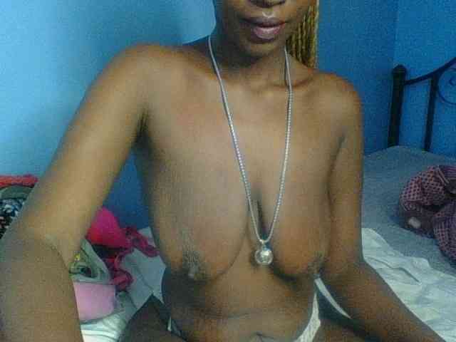 Curvypetite webcam