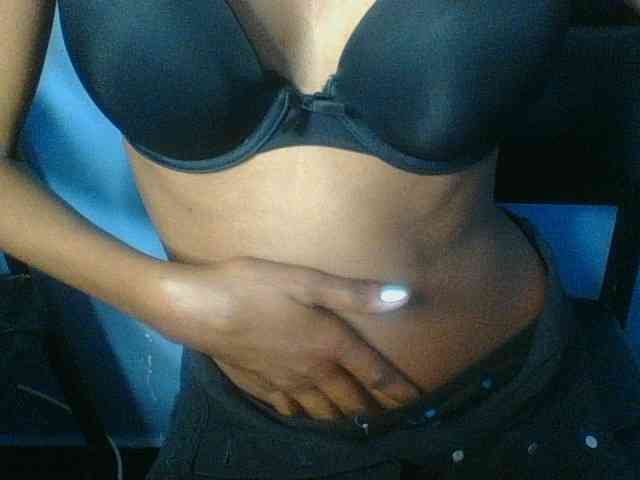 Curvypetite webcam