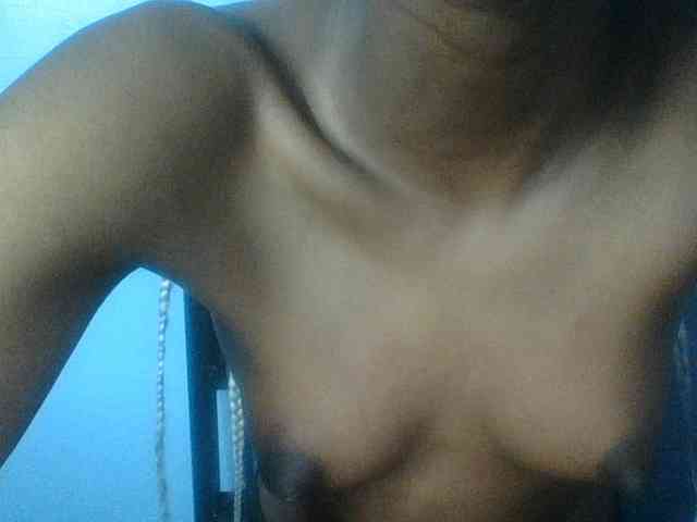 Curvypetite webcam