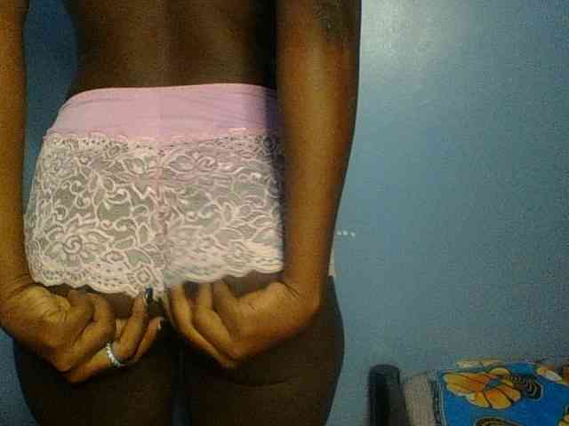 Curvypetite webcam