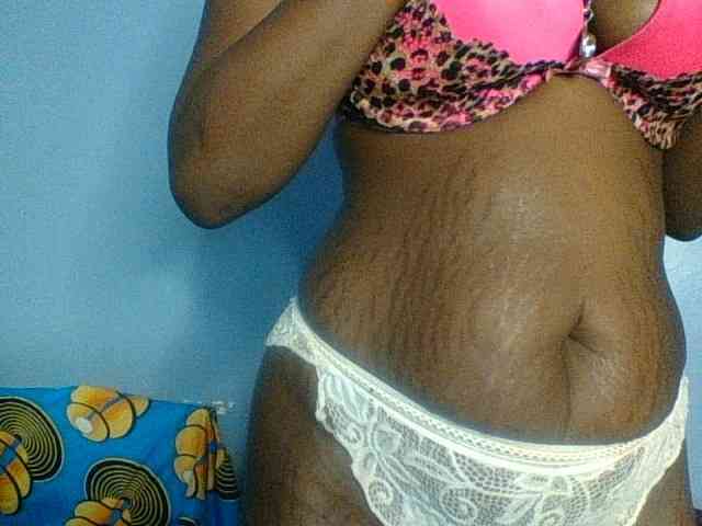 Curvypetite webcam