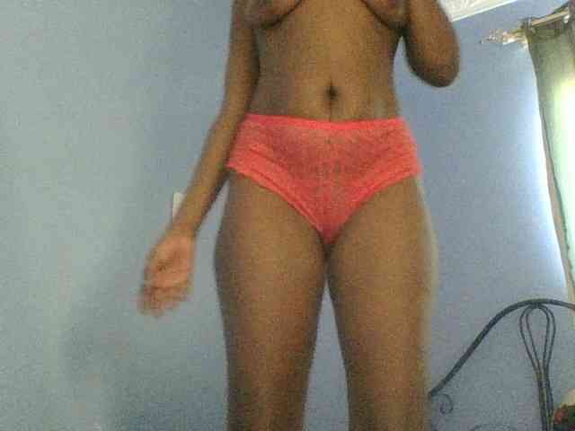 Curvypetite webcam
