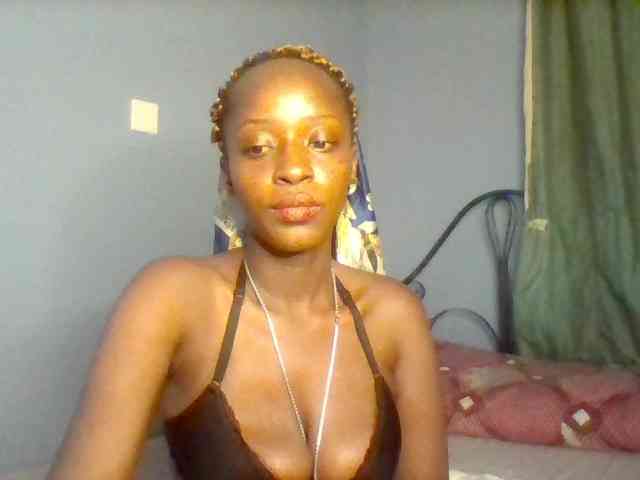 Curvypetite webcam