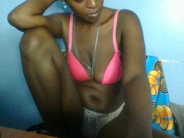 Curvypetite webcam