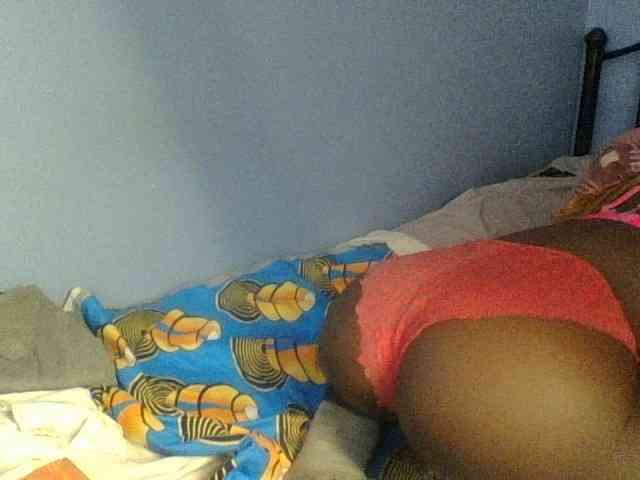 Curvypetite webcam