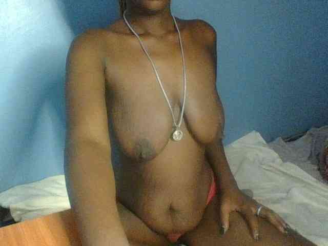 Curvypetite webcam