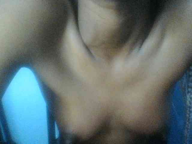 Curvypetite webcam