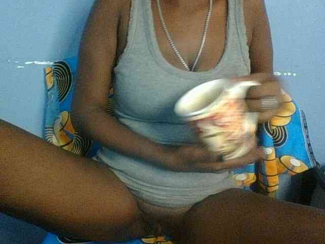 Curvypetite webcam
