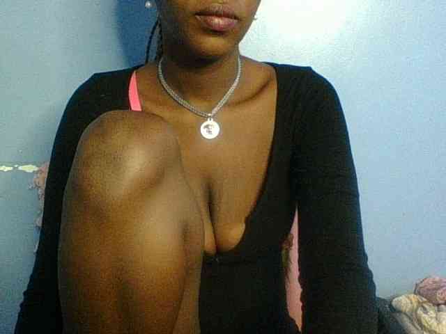 Curvypetite webcam