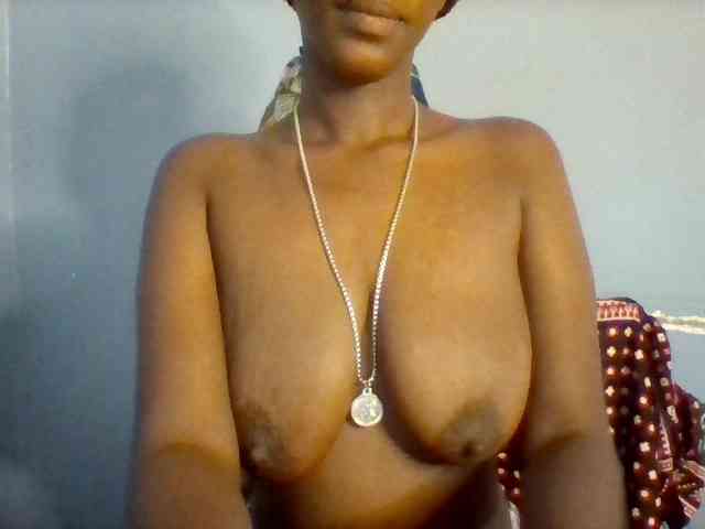 Curvypetite webcam