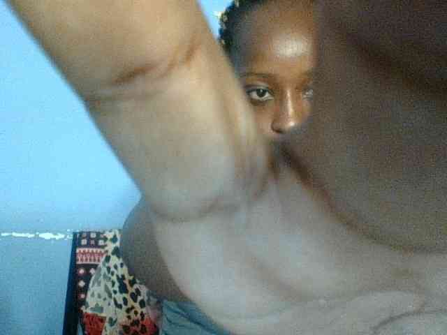 Curvypetite webcam