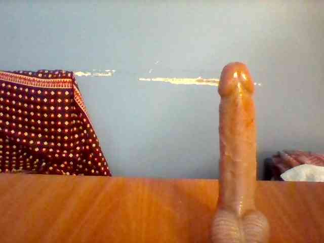 Curvypetite webcam