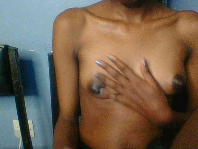 Curvypetite webcam