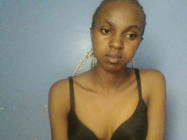 Curvypetite webcam