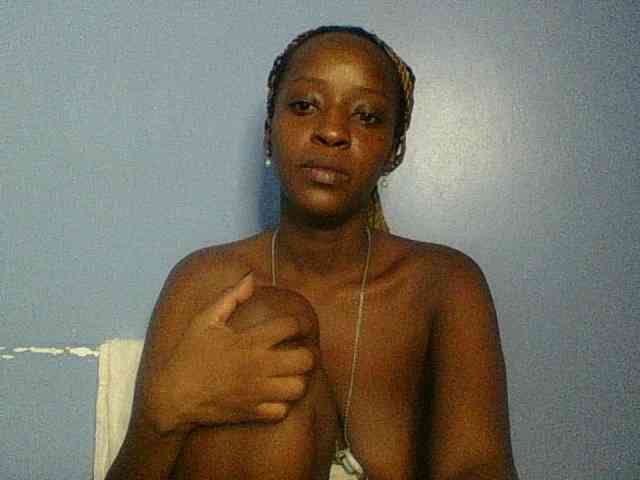 Curvypetite webcam