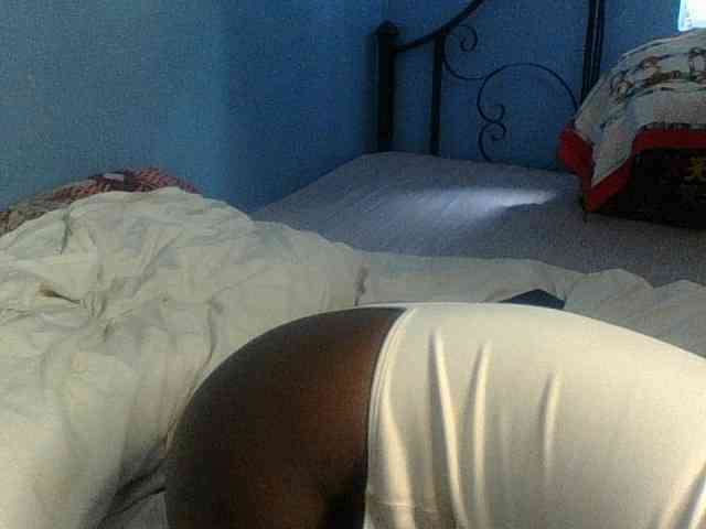 Curvypetite webcam