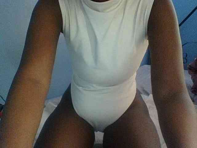 Curvypetite webcam