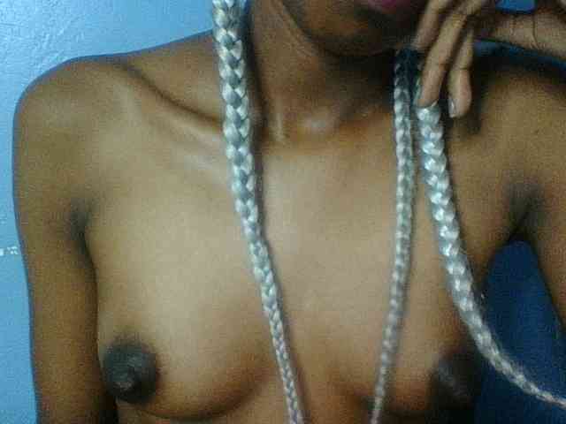 Curvypetite webcam