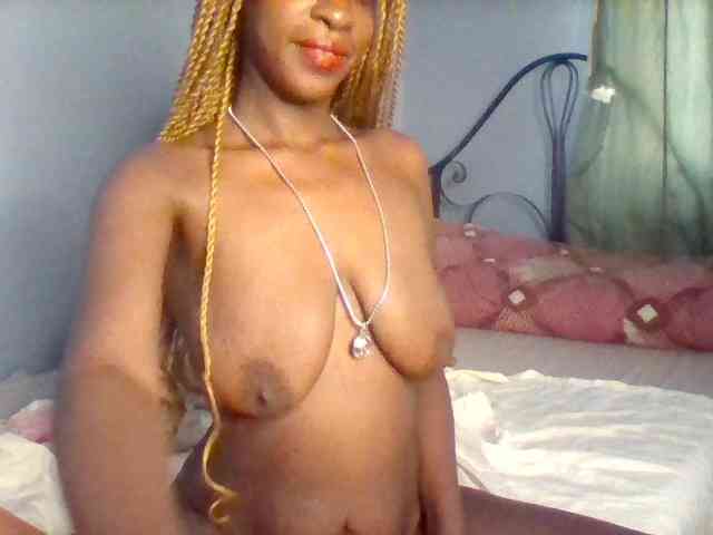 Curvypetite webcam