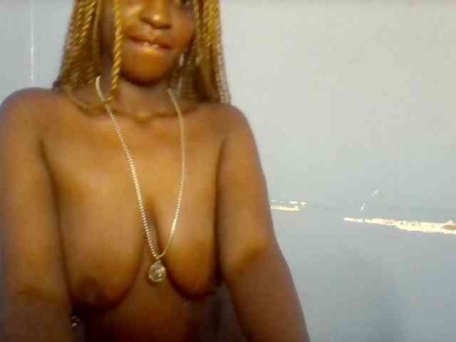 Curvypetite webcam