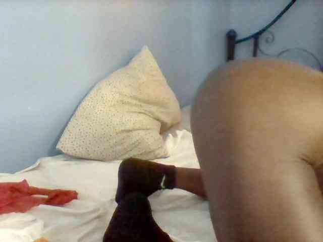 Curvypetite webcam
