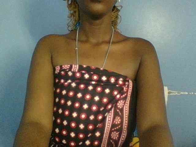 Curvypetite webcam