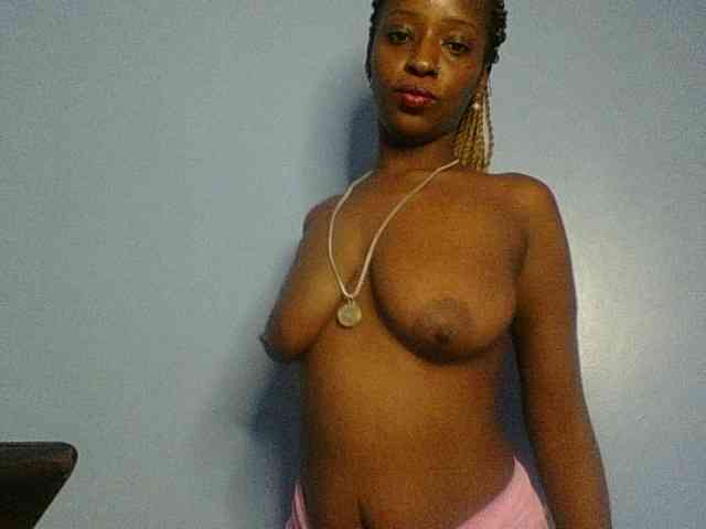 Curvypetite webcam