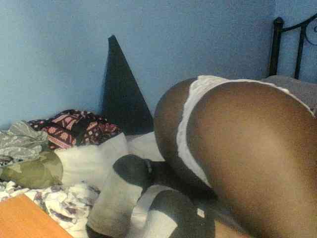 Curvypetite webcam