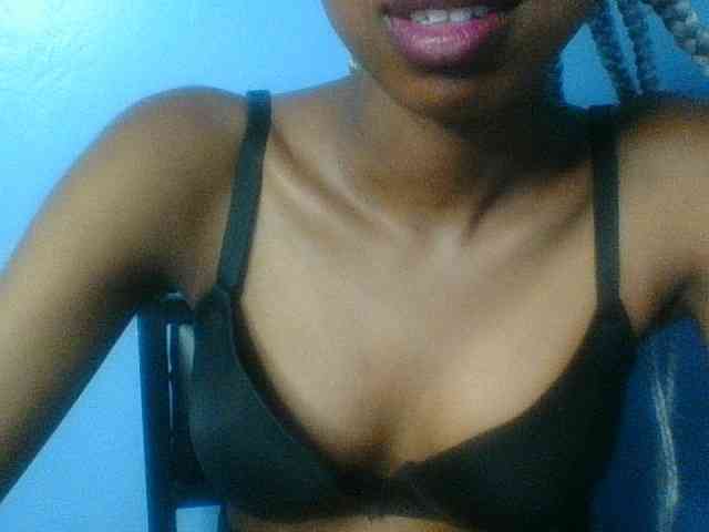 Curvypetite webcam