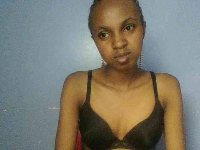 Curvypetite webcam