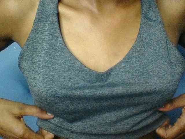 Curvypetite webcam