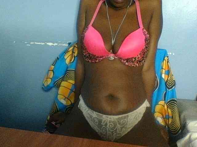 Curvypetite webcam