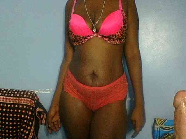 Curvypetite webcam