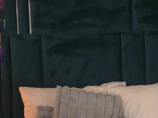 EdithOliviere live cam on BongaCams