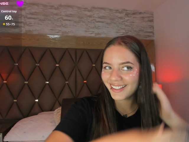 MilaClark live cam on BongaCams