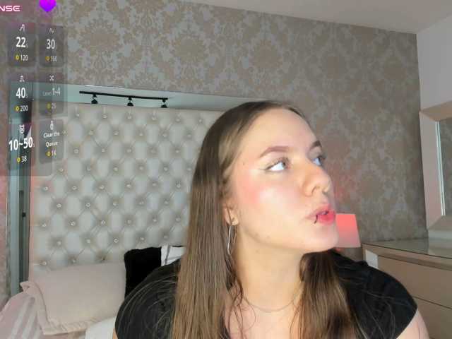 MilaClark live cam