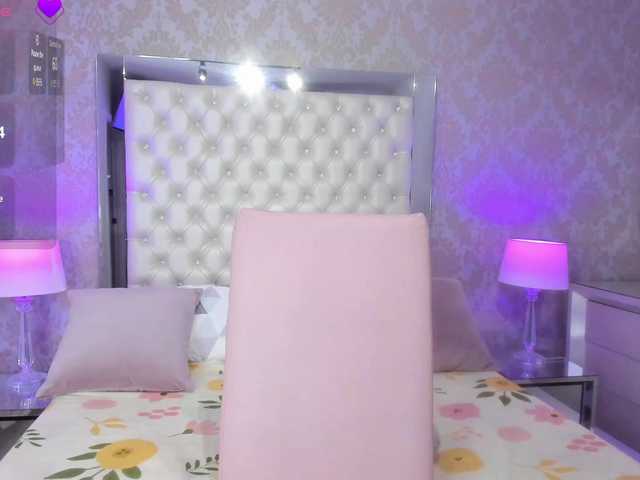 MilaClark live cam on BongaCams