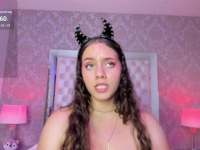 MilaClark live cam on BongaCams