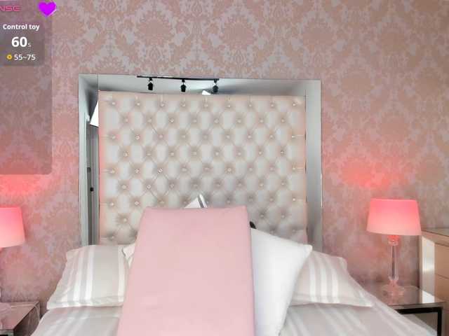 MilaClark live cam on BongaCams