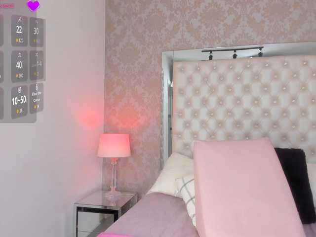 MilaClark live cam preview